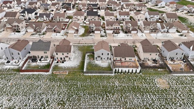 5774 Bluff View Lane, Whitestown, IN 46075