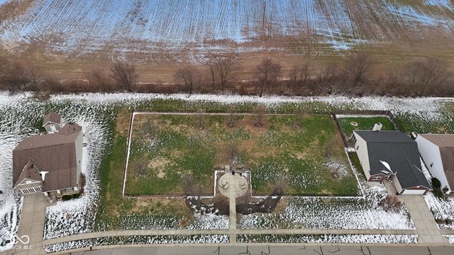 5774 Bluff View Lane, Whitestown, IN 46075