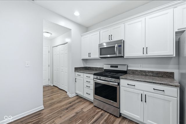 5774 Bluff View Lane, Whitestown, IN 46075