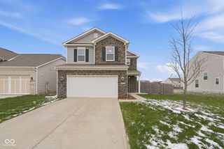 5774 Bluff View Lane, Whitestown, IN 46075