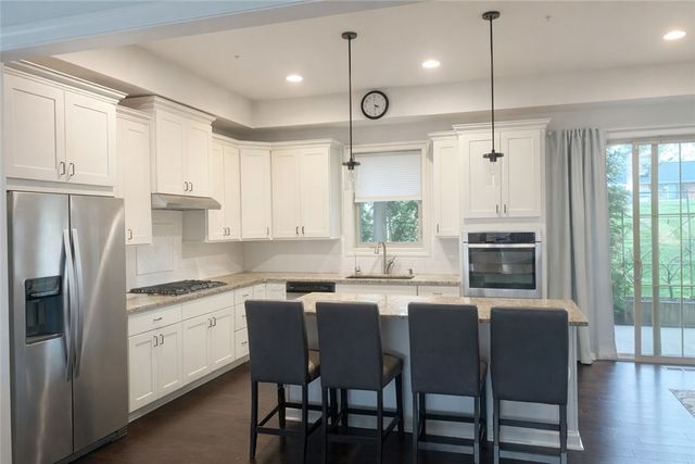 245 Lucca Ln, Upper St Clair, PA 15241