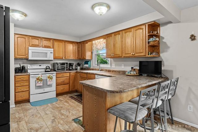687 Eden Roc Drive, Xenia, OH 45385