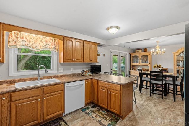 687 Eden Roc Drive, Xenia, OH 45385