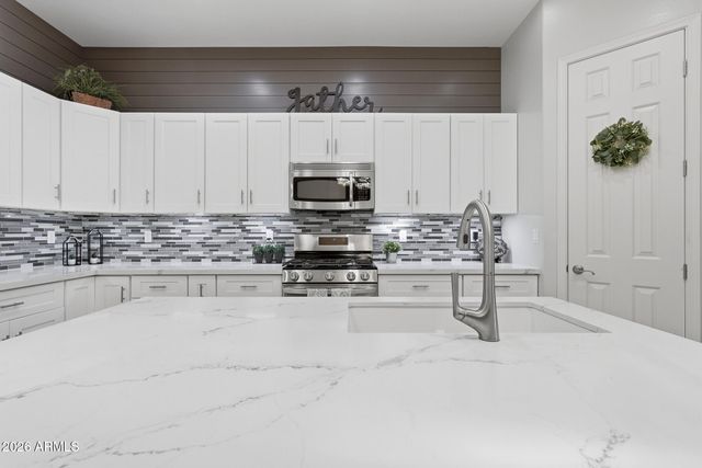3104 E ISAIAH Avenue, Gilbert, AZ 85298