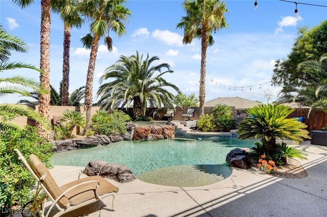 10960 Bethel Park Court, Las Vegas, NV 89141