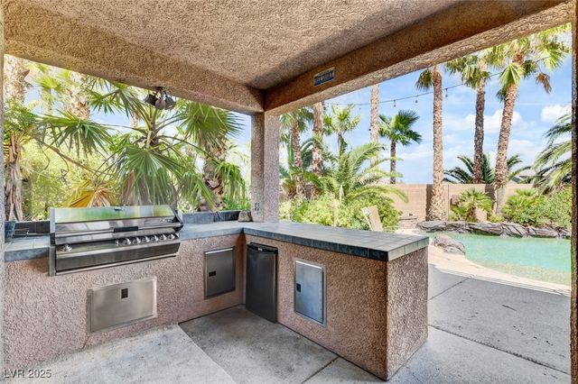 10960 Bethel Park Court, Las Vegas, NV 89141