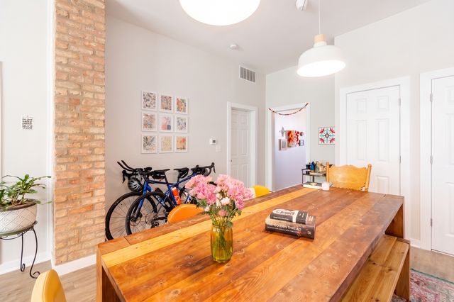 3646 W Wabansia Avenue 2, Chicago, IL 60647