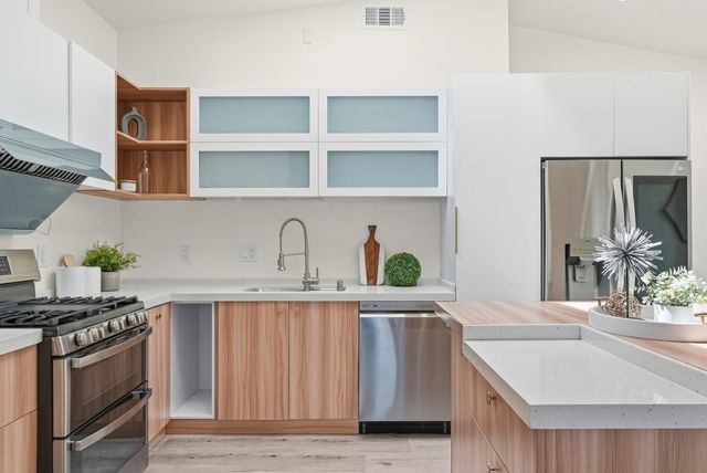 747 Madrone Avenue, Sunnyvale, CA 94085