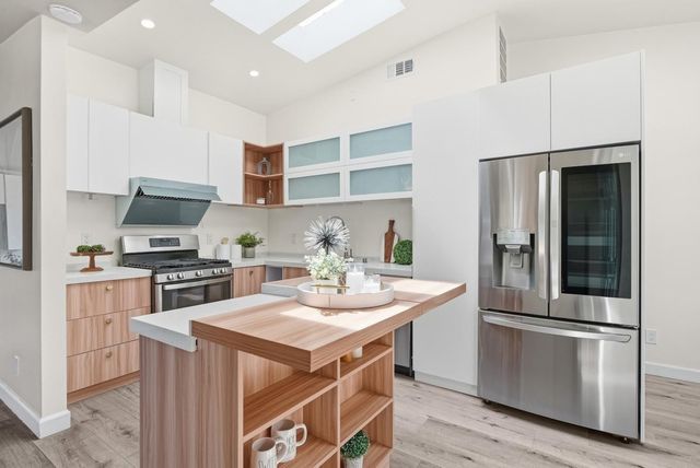 747 Madrone Avenue, Sunnyvale, CA 94085