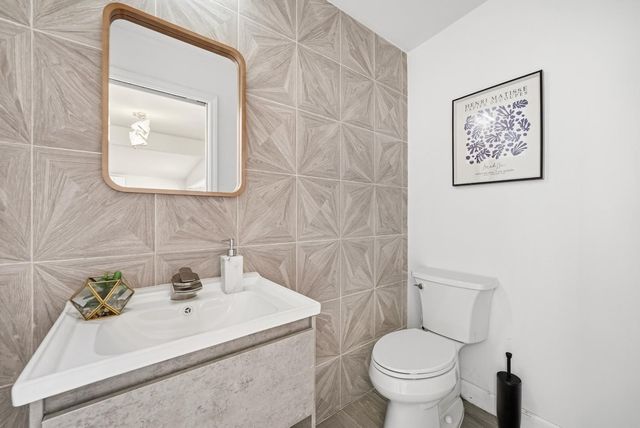 747 Madrone Avenue, Sunnyvale, CA 94085