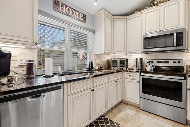8880 SE 161ST STREET, Summerfield, FL 34491