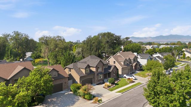 792 E GRAND CAYMAN DR, Millcreek, UT 84107