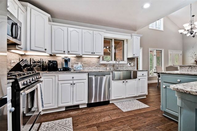 3515 S Eliza Lane, Farmington, AR 72730