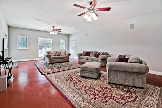 3515 S Eliza Lane, Farmington, AR 72730