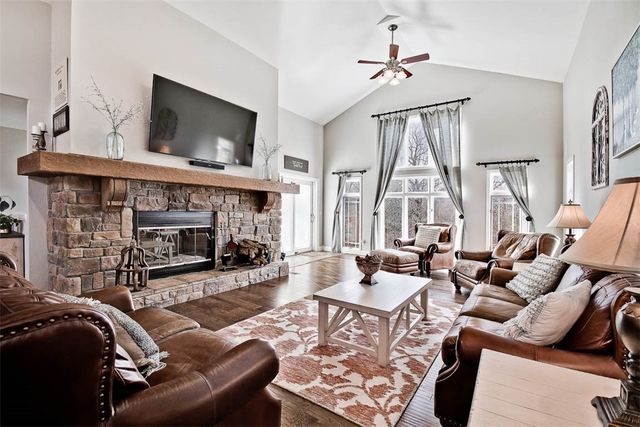 3515 S Eliza Lane, Farmington, AR 72730