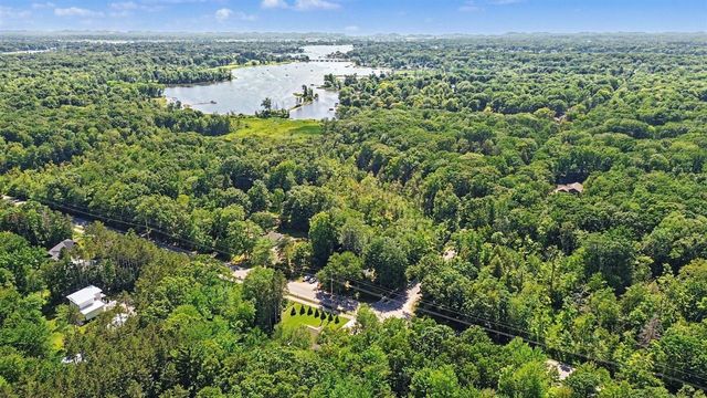 18195 148th Avenue, Spring Lake, MI 49456