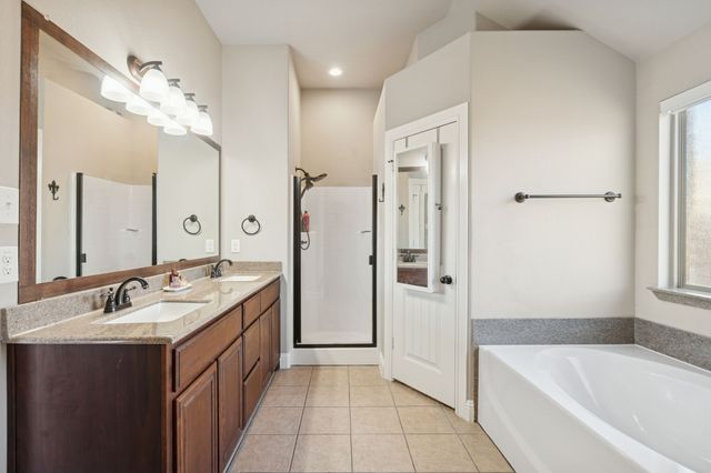 105 Cherry Point Drive, Palmer, TX 75152