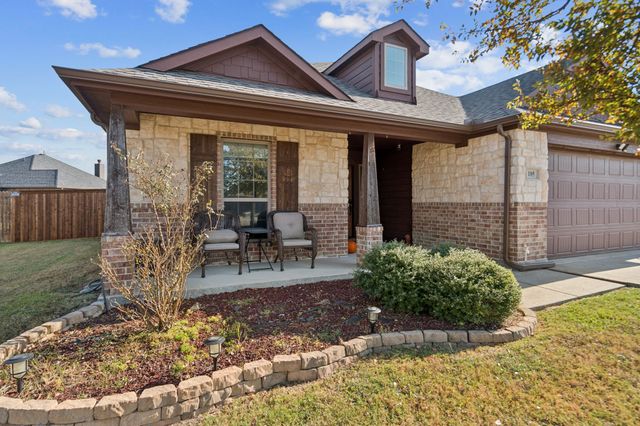 105 Cherry Point Drive, Palmer, TX 75152