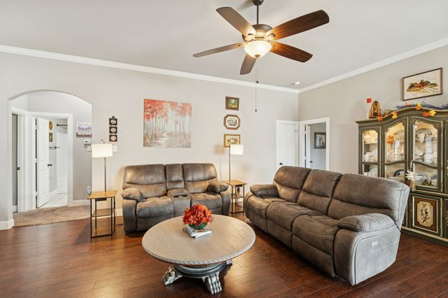 105 Cherry Point Drive, Palmer, TX 75152