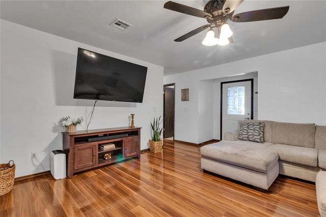 8612 S Indiana Avenue, Oklahoma City, OK 73159