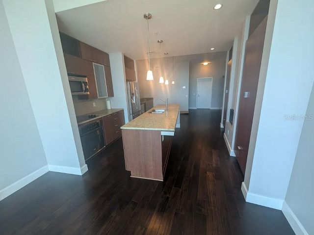 912 CHANNELSIDE DRIVE 2803, Tampa, FL 33602