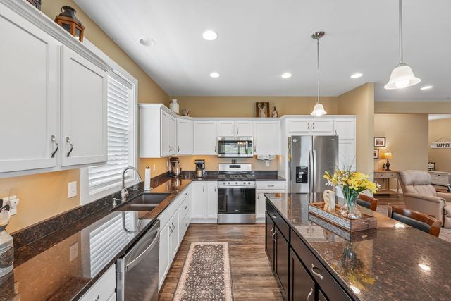 549 Landing Court, Washington Twp, PA 15613