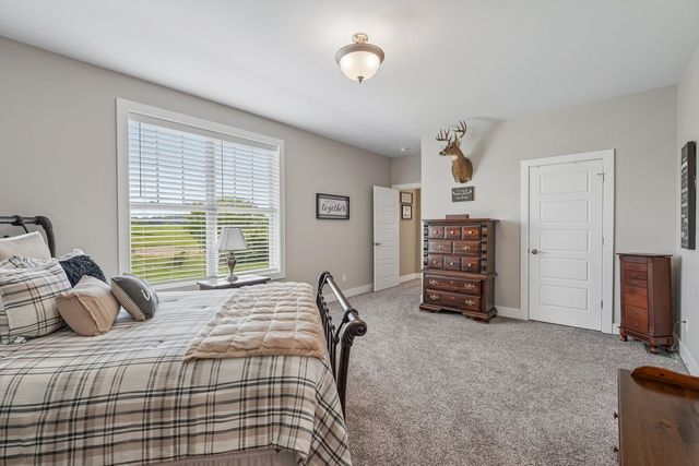 549 Landing Court, Washington Twp, PA 15613