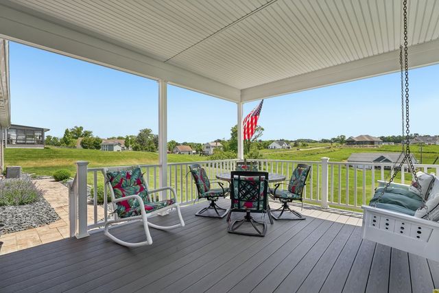 549 Landing Court, Washington Twp, PA 15613
