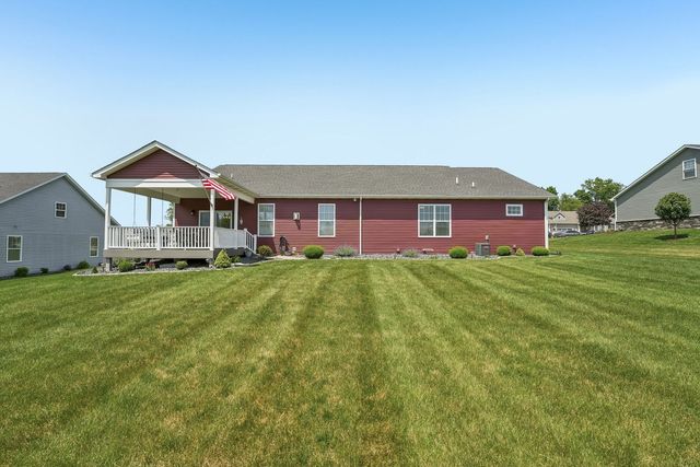 549 Landing Court, Washington Twp, PA 15613