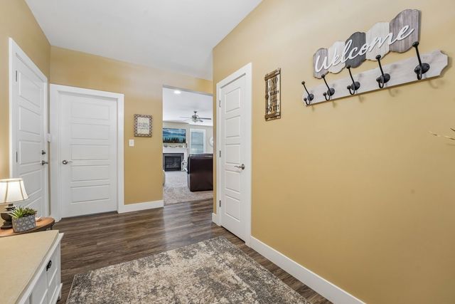 549 Landing Court, Washington Twp, PA 15613