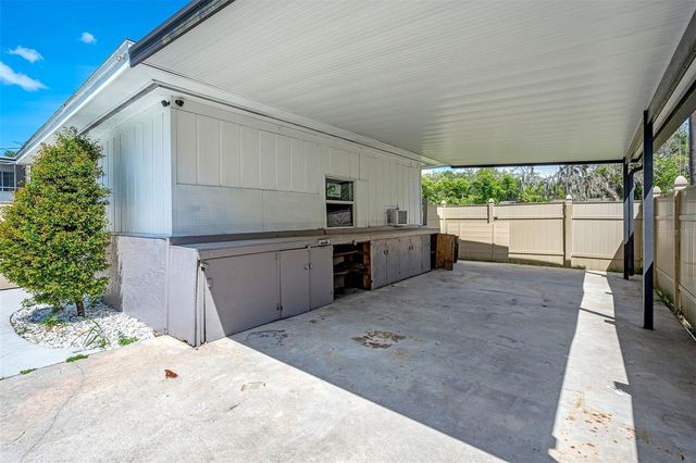 11935 RIVERHILLS DRIVE, Temple Terrace, FL 33617
