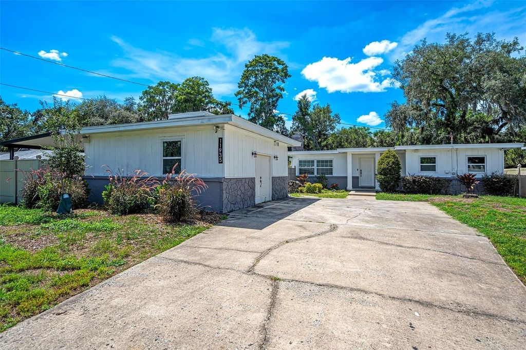 11935 RIVERHILLS DRIVE, Temple Terrace, FL 33617
