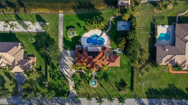 5660 Lago Del Sol Drive, Lake Worth, FL 33449