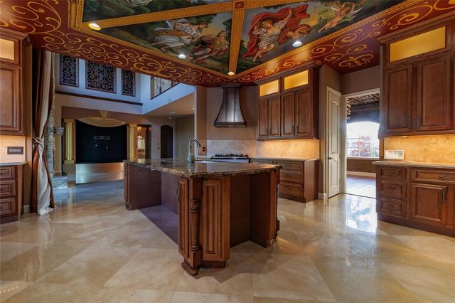 5660 Lago Del Sol Drive, Lake Worth, FL 33449