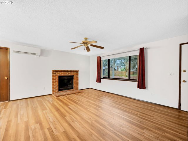 2807 Se 174TH Ave, Portland, OR 97236