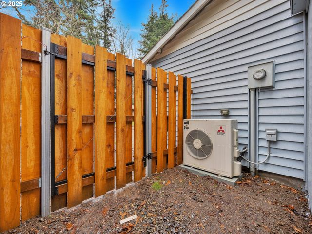 2807 Se 174TH Ave, Portland, OR 97236