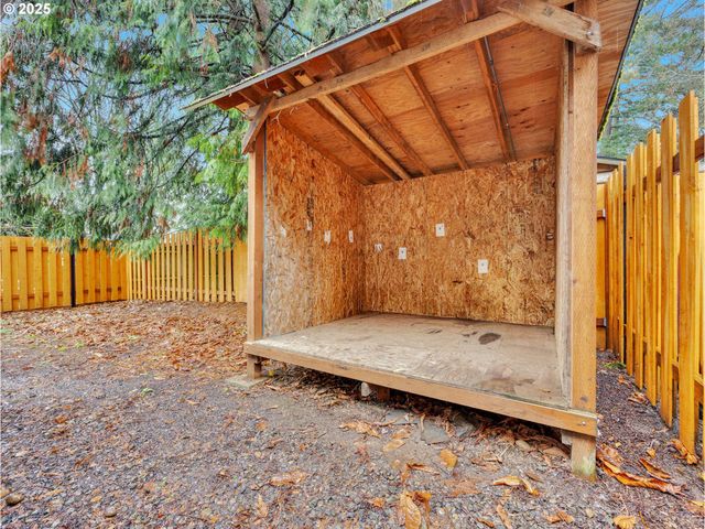 2807 Se 174TH Ave, Portland, OR 97236