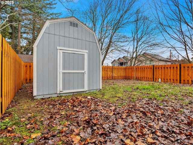 2807 Se 174TH Ave, Portland, OR 97236