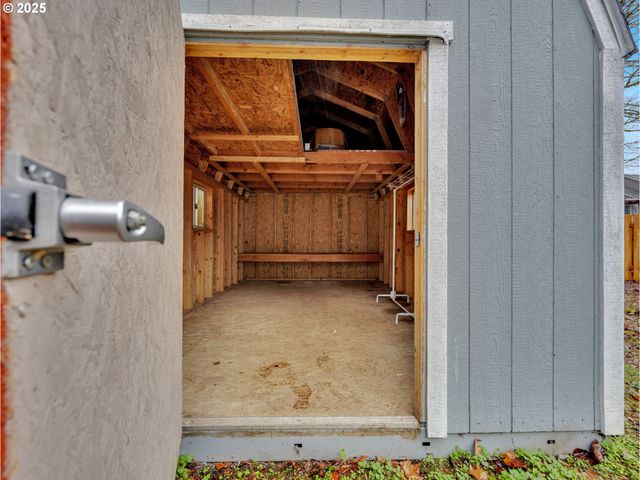 2807 Se 174TH Ave, Portland, OR 97236