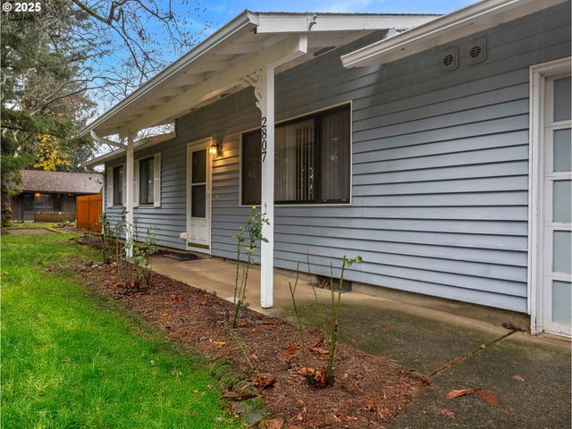 2807 Se 174TH Ave, Portland, OR 97236