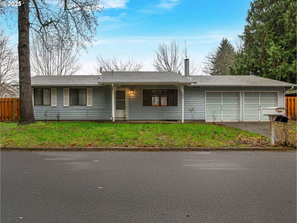 2807 Se 174TH Ave, Portland, OR 97236