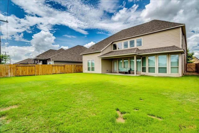 2933 Countryside PATH, Seguin, TX 78155