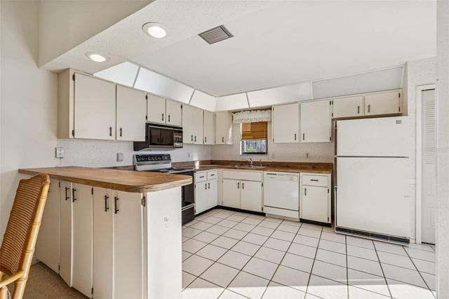 5400 34TH STREET W D16, Bradenton, FL 34210