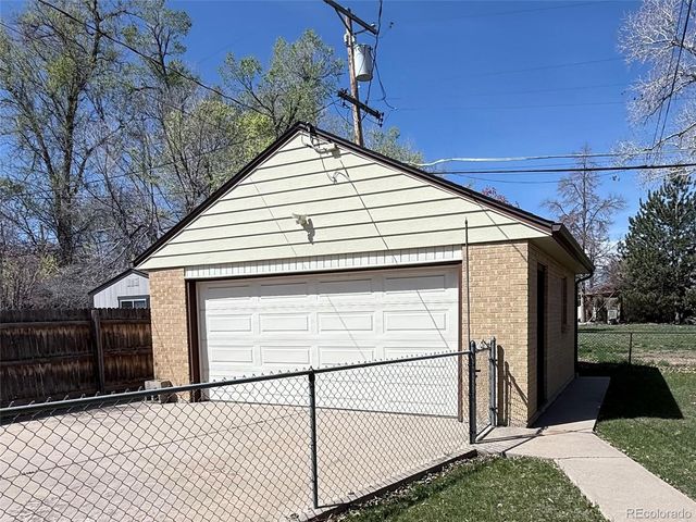 5555 Dudley Court, Arvada, CO 80002