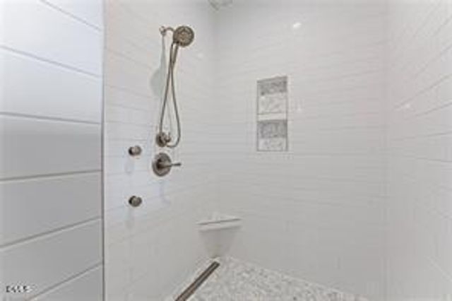 289 Linville River Drive, Linville, NC 28646
