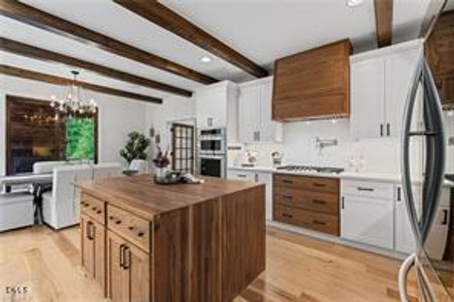 289 Linville River Drive, Linville, NC 28646