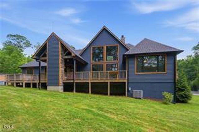 289 Linville River Drive, Linville, NC 28646