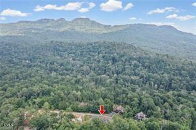 289 Linville River Drive, Linville, NC 28646