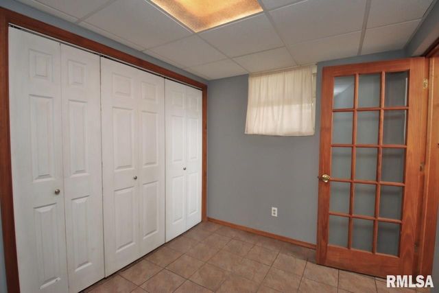 4 PIONEER Court, Pekin, IL 61554