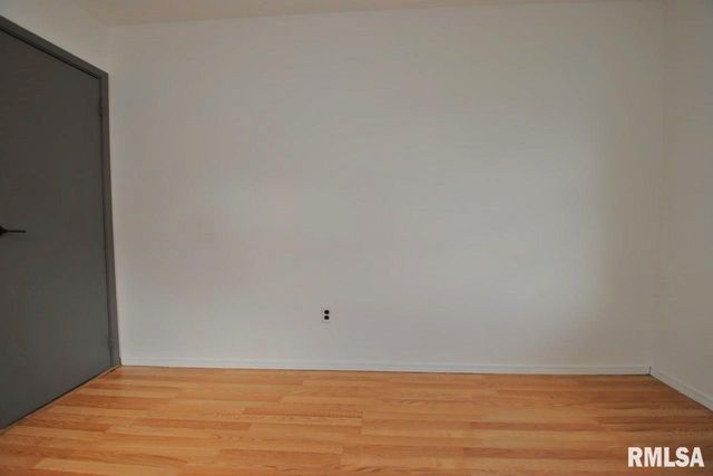 4 PIONEER Court, Pekin, IL 61554